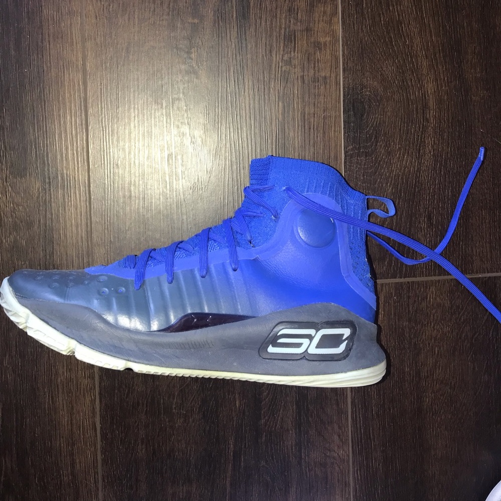 Steph Curry 4’s
